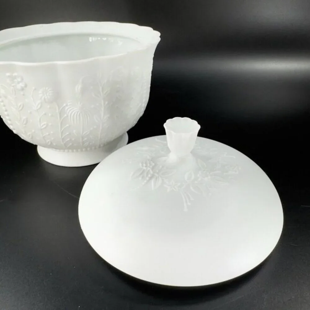 Mid Century Kaiser Candy Bowl Manfred Frey Covered Dish Bowl Porcelain W Sticker